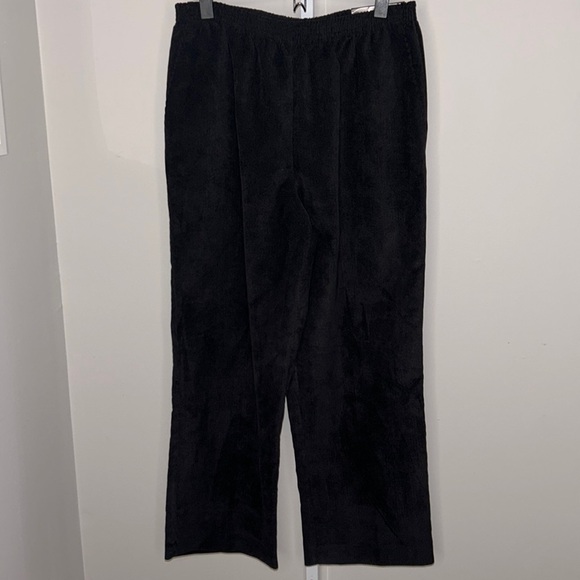 NWT Alfred Dunner Classic Fit Corduroy Pants Size 12P - Picture 3 of 9